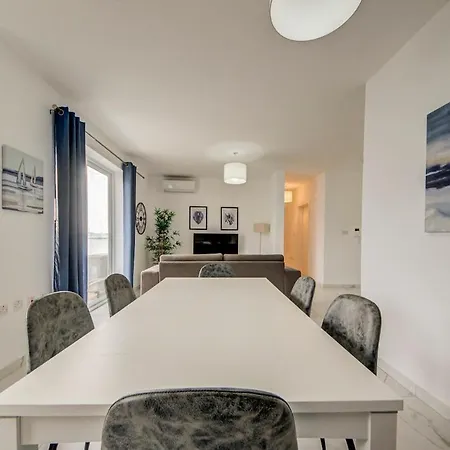 Beautiful 2bdr In Sliema With Views
