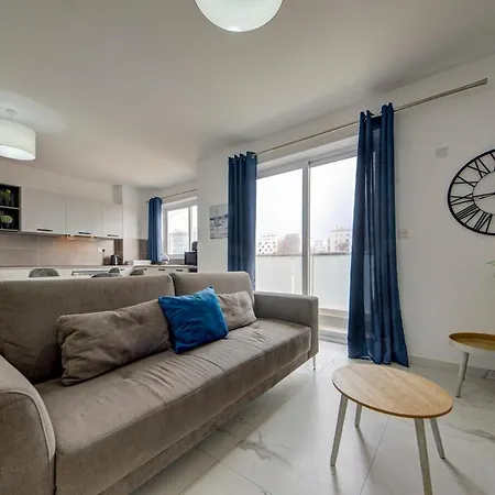 Beautiful 2bdr In Sliema With Views Daire *