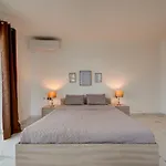 Apartment Beautiful 2bdr In Sliema With Views *