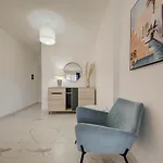 Beautiful 2bdr In Sliema With Views Appartamento Gzira