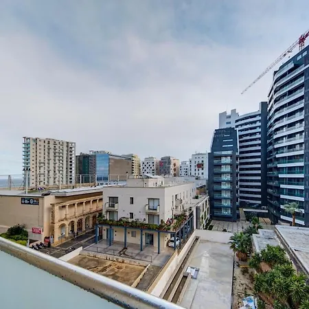 Beautiful 2bdr In Sliema With Views 아파트 *