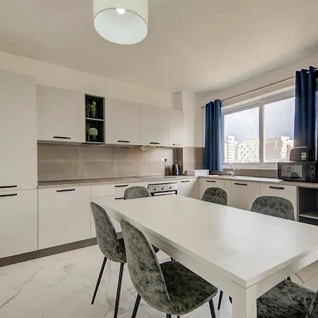 Beautiful 2bdr In Sliema With Views Gzira